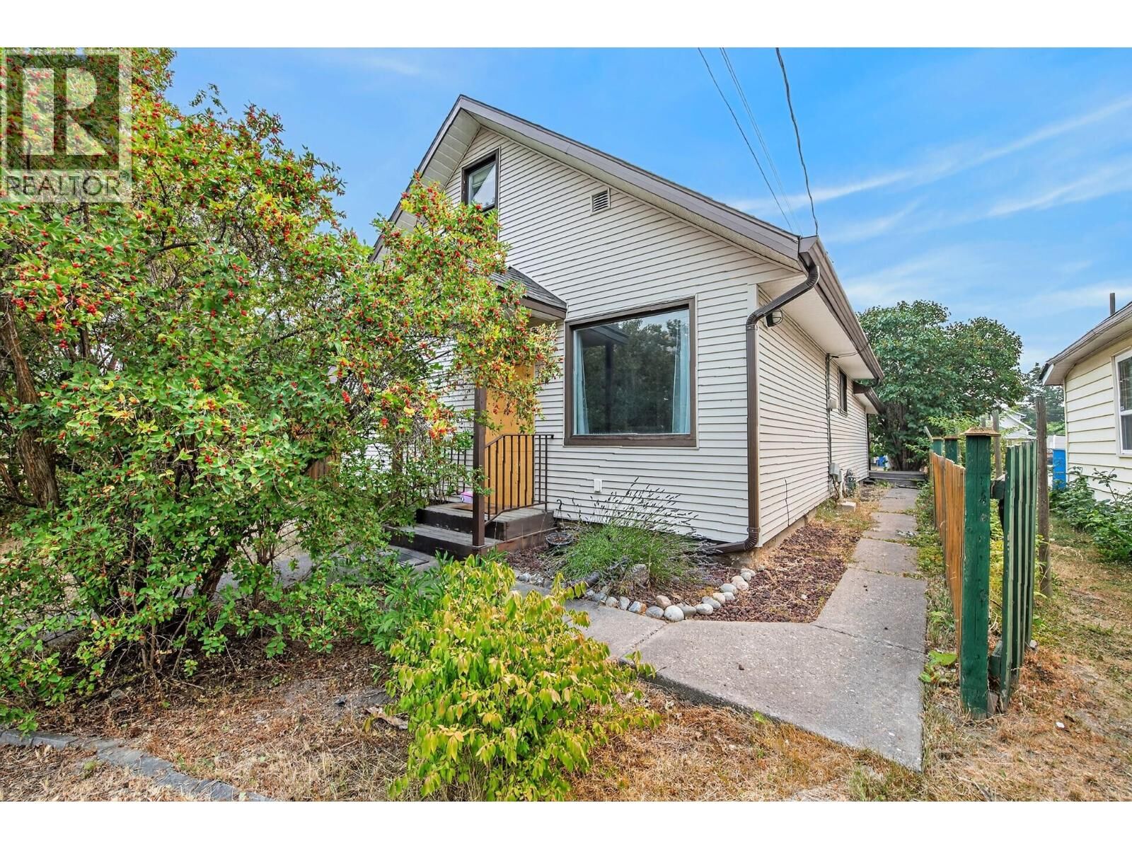 Property Photo:  3007 38 Street  BC V1T 6H7 