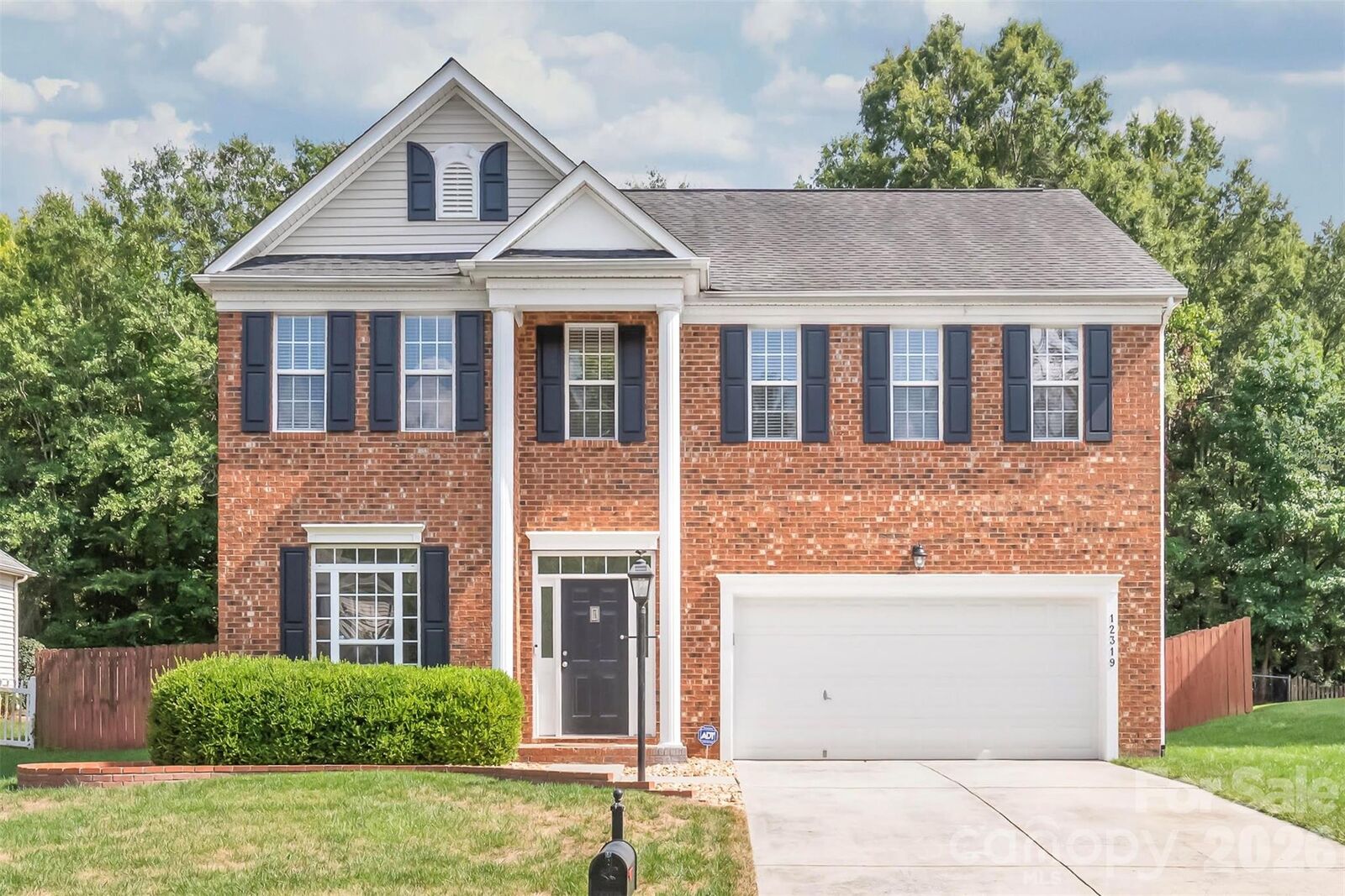 Property Photo:  12319 Silveroak Lane  NC 28277 