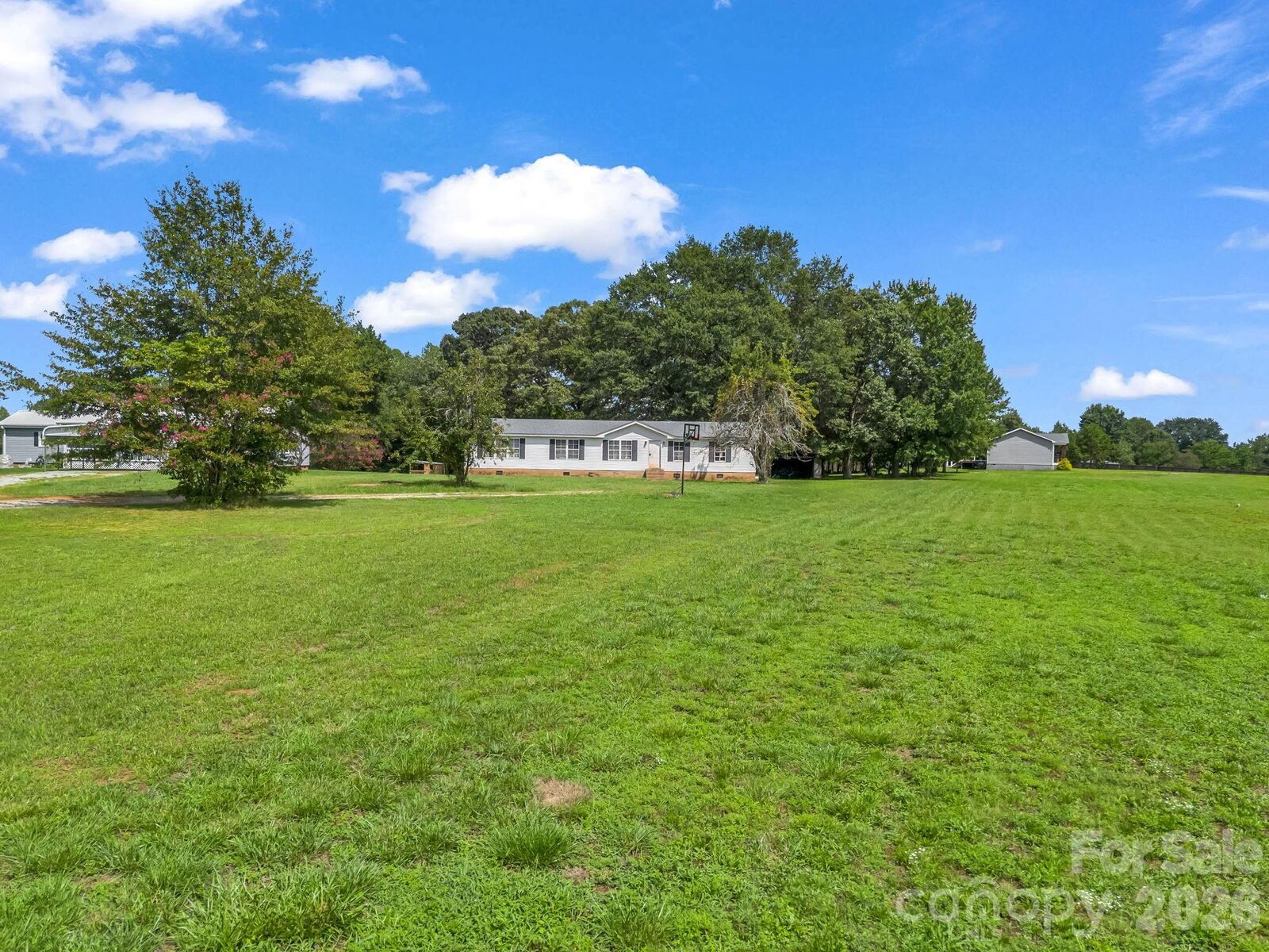 Property Photo: 3204 Frank Grigg Drive NC 28150