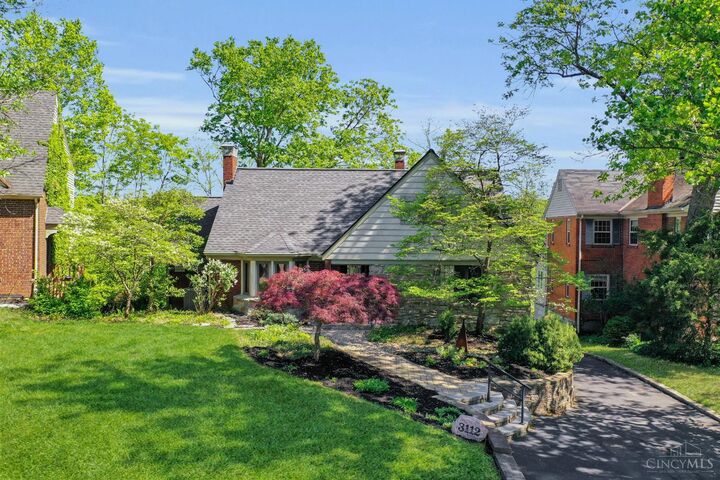 Property Photo: 3112 Linview Avenue OH 45208