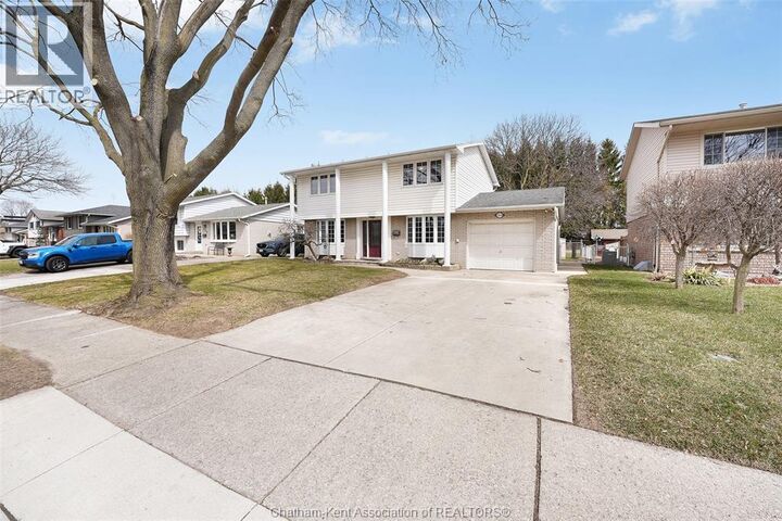 Property Photo: 264 Baldoon Road ON N7L 1E6