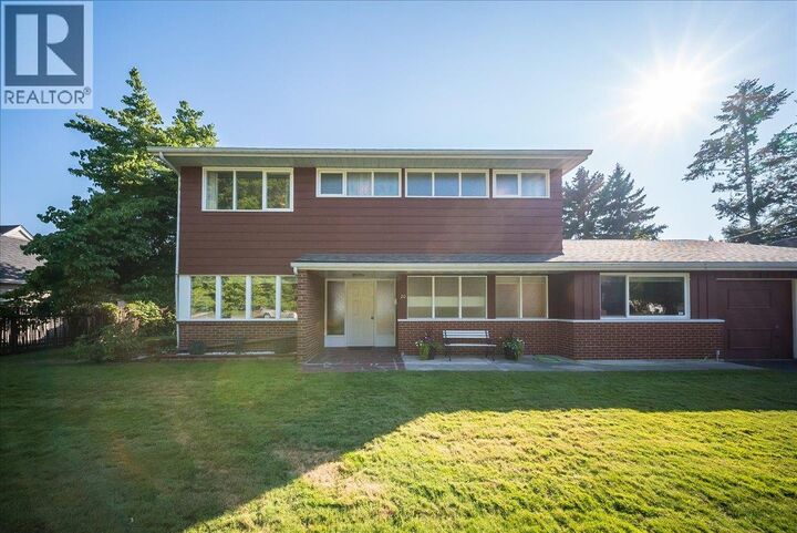 Property Photo: 20 Hazlewood Drive BC V1R 1E4