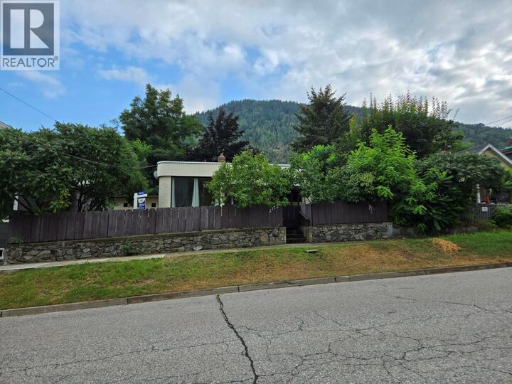 Property Photo: 2172 Second Avenue BC V1N 1N5
