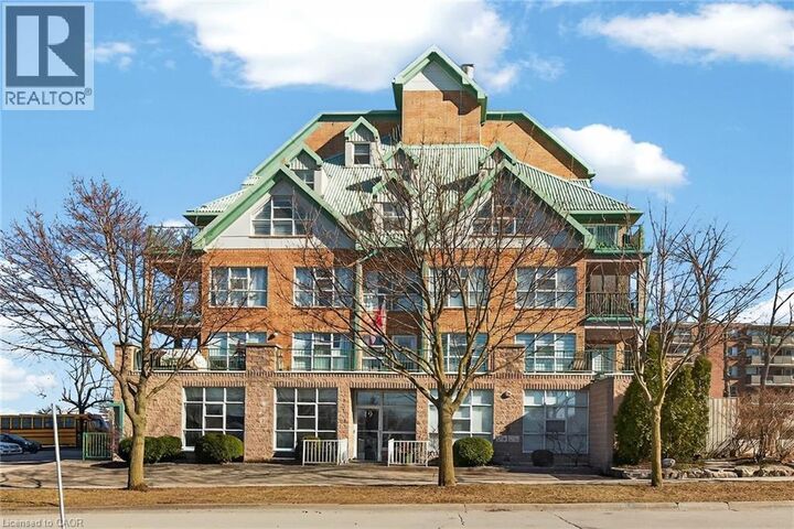 Property Photo: 19 Lake Avenue South 303 ON L8G 2V1