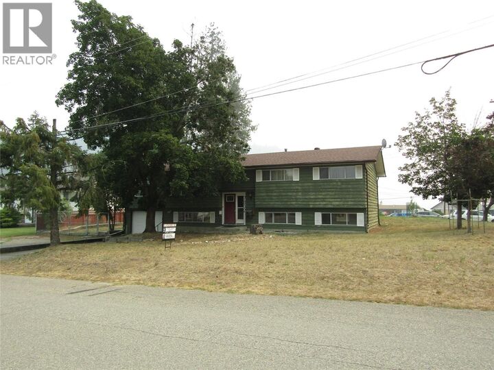 Property Photo: 7832 18th Street BC V0H 1H2