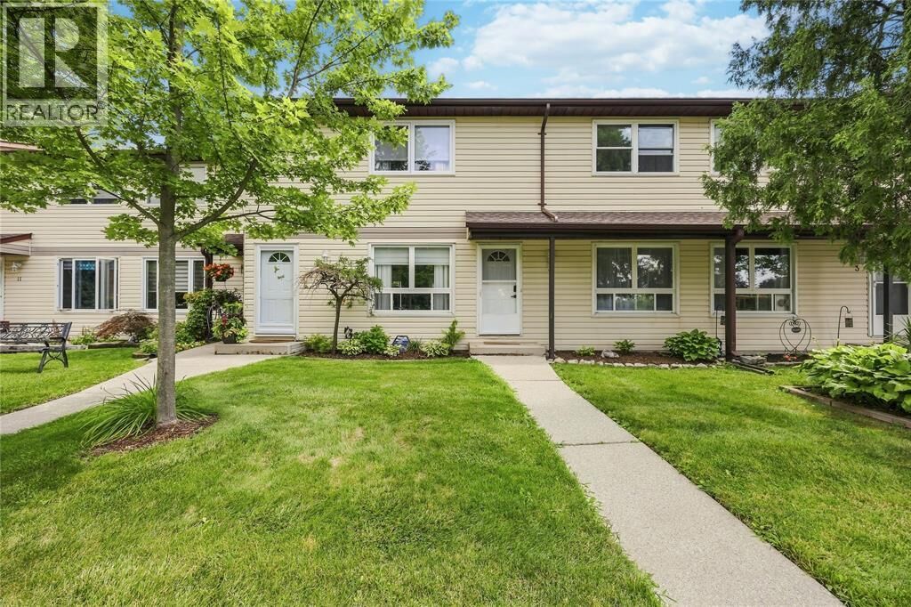 Property Photo: 200 St. Clair Boulevard 5 ON N0N 1G0