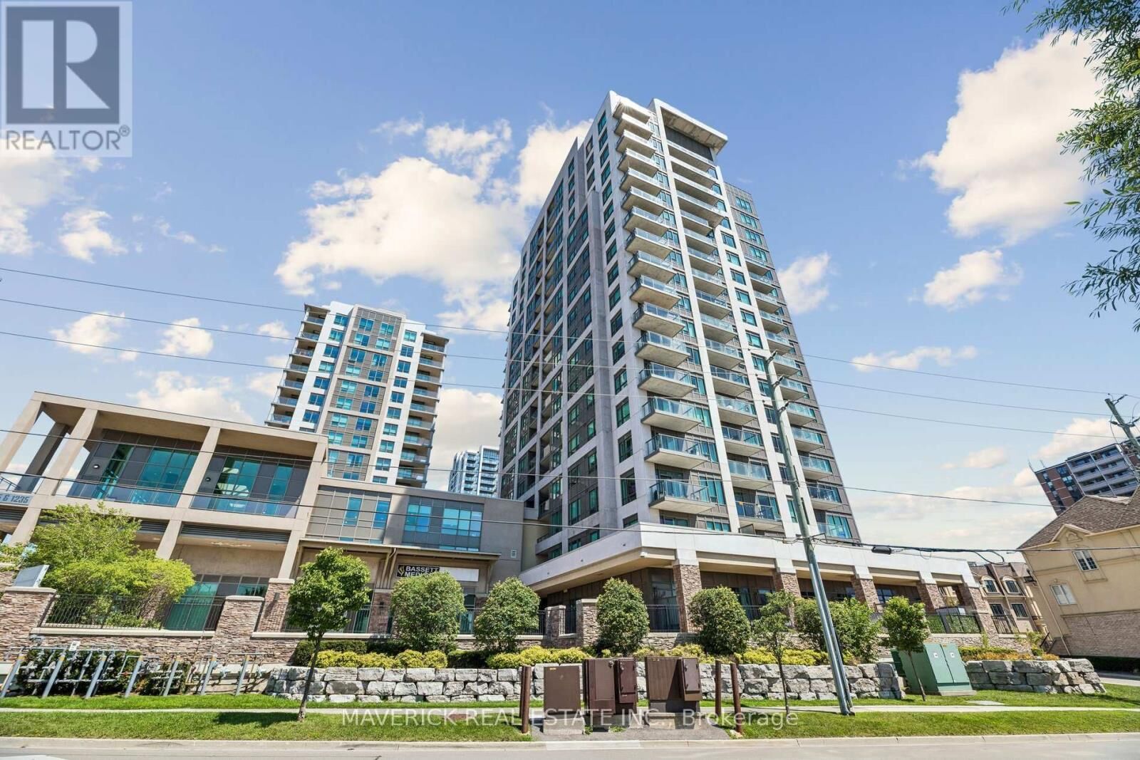 Property Photo: 1215 Bayly Street 706 ON L1W 0B4