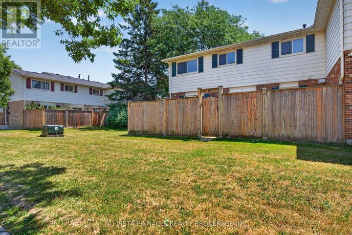 Property Photo: 69 Conway Drive ON N6E 2H4
