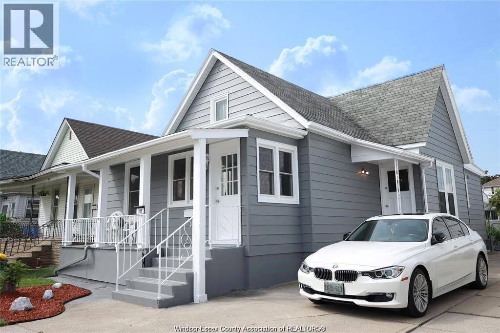 Property Photo:  935 Langlois Avenue Lower  ON N9A 2H2 