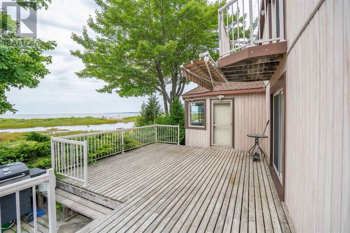Property Photo: 1966 Pineshores Rd ON P0S 1E0