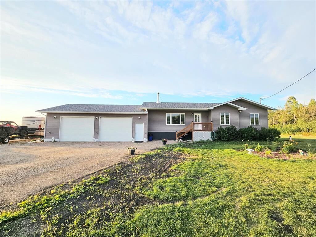 Property Photo: 79 Tom Prince Drive MB R0C 2L0