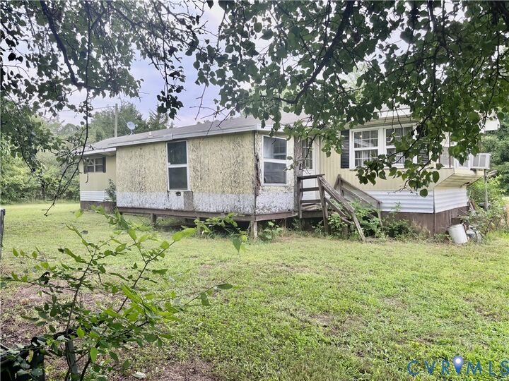 Property Photo: 727 Frenchs Store Road VA 23040