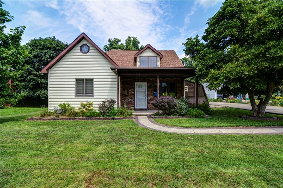 Property Photo:  540 W Main Street  IL 62549 
