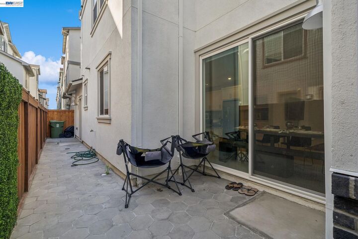 Property Photo:  37231 Sand Bar Pl  CA 94560 