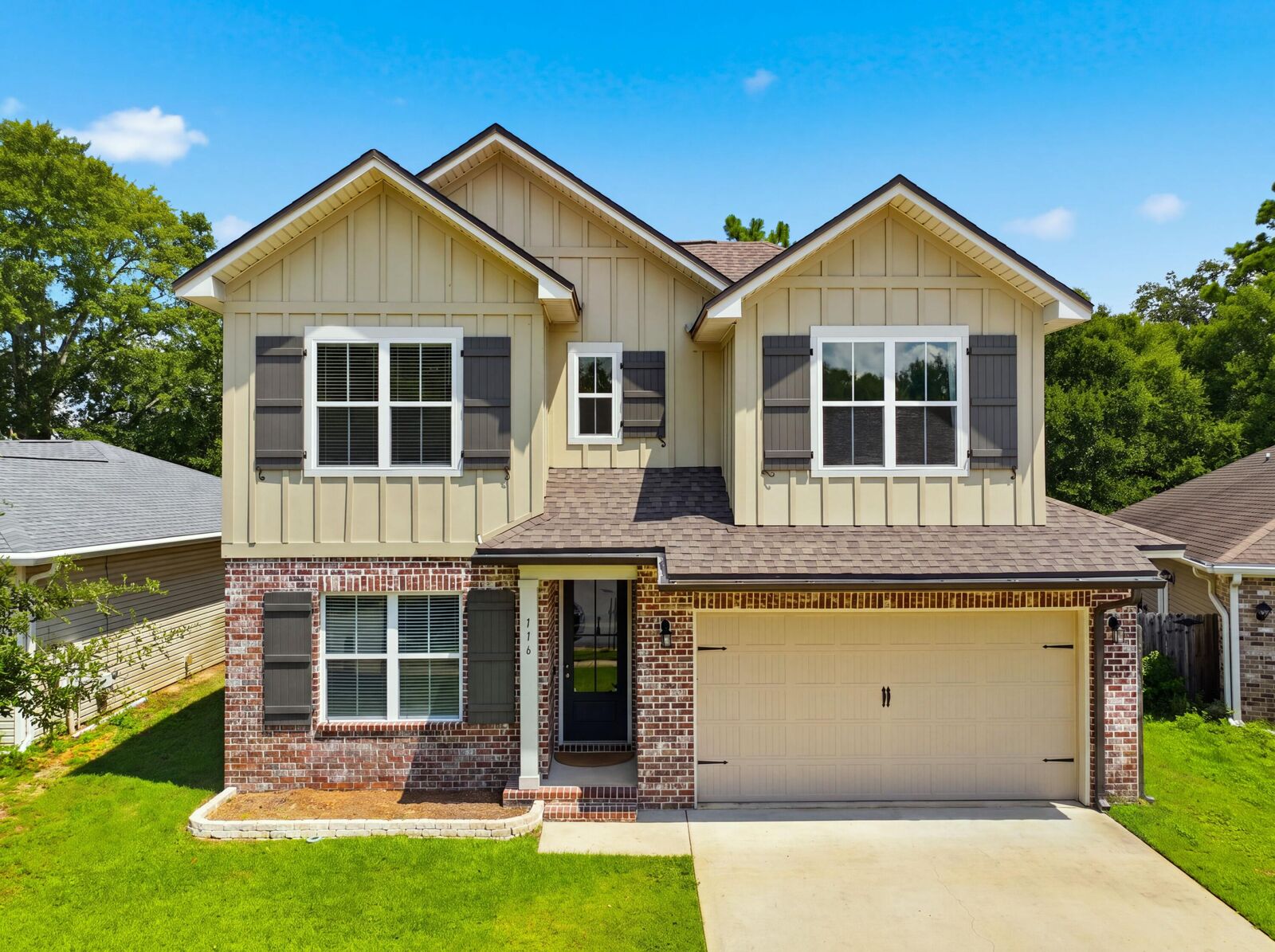 Property Photo: 116 Creve Core Drive FL 32539