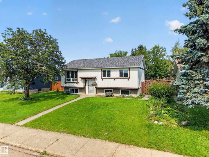 156 Clareview Road NW — photo 1