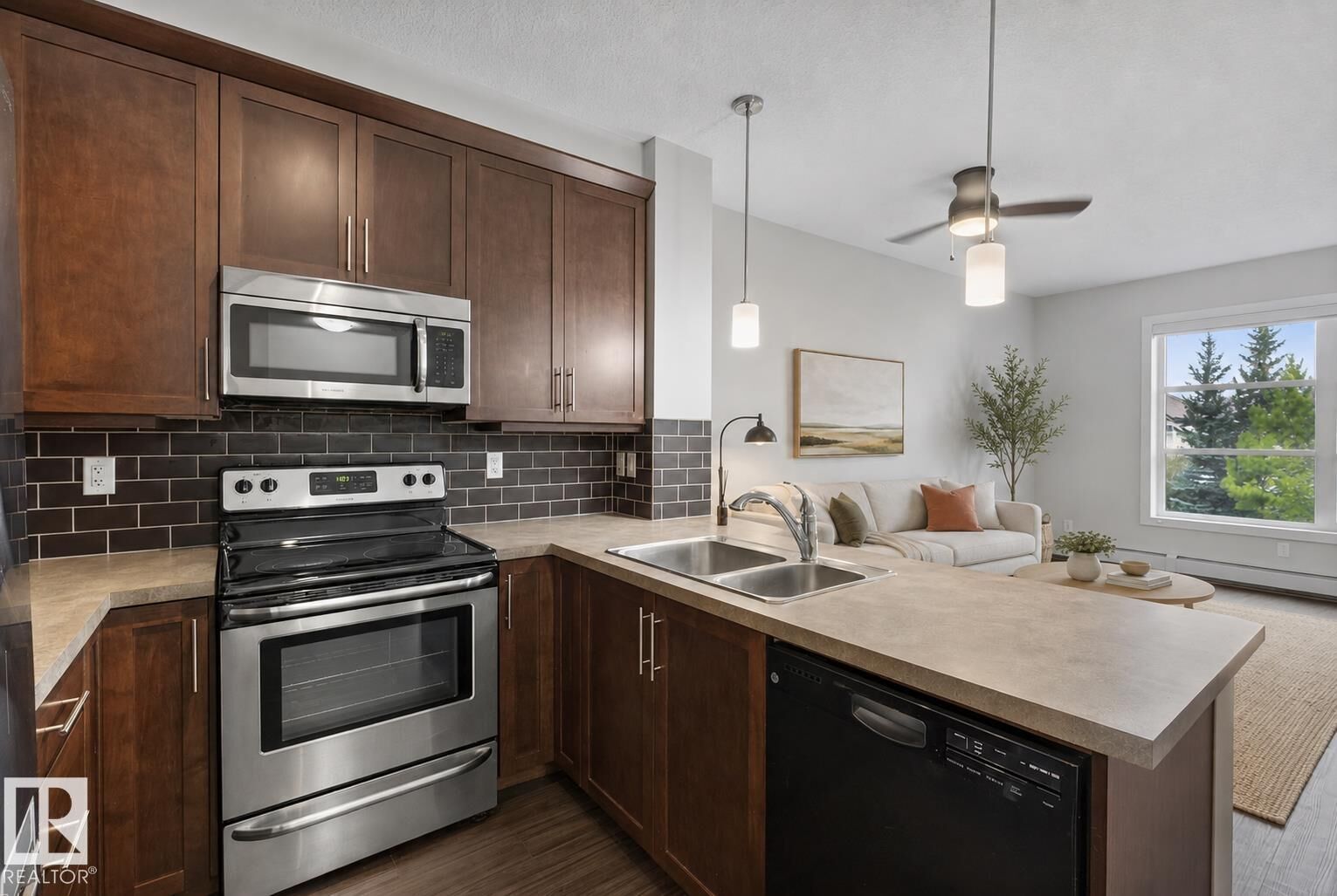 Property Photo: 2588 Anderson Way SW 206 AB T6W 0R2