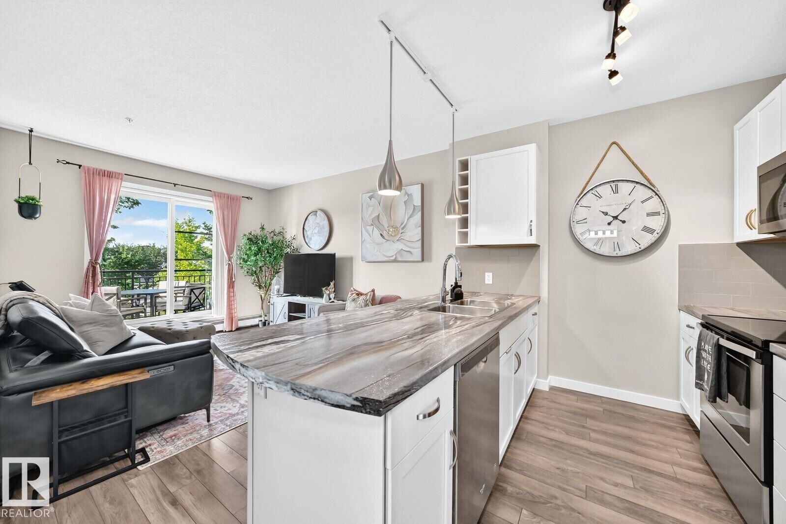Property Photo:  1008 Rosenthal Boulevard NW 238  AB T5T 7J4 