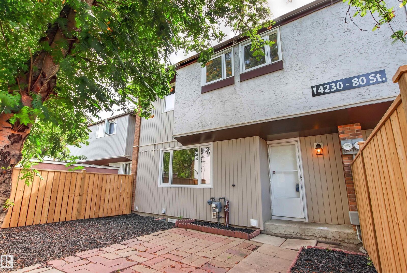 Property Photo:  14230 80 Street NW 9  AB T5C 1L6 