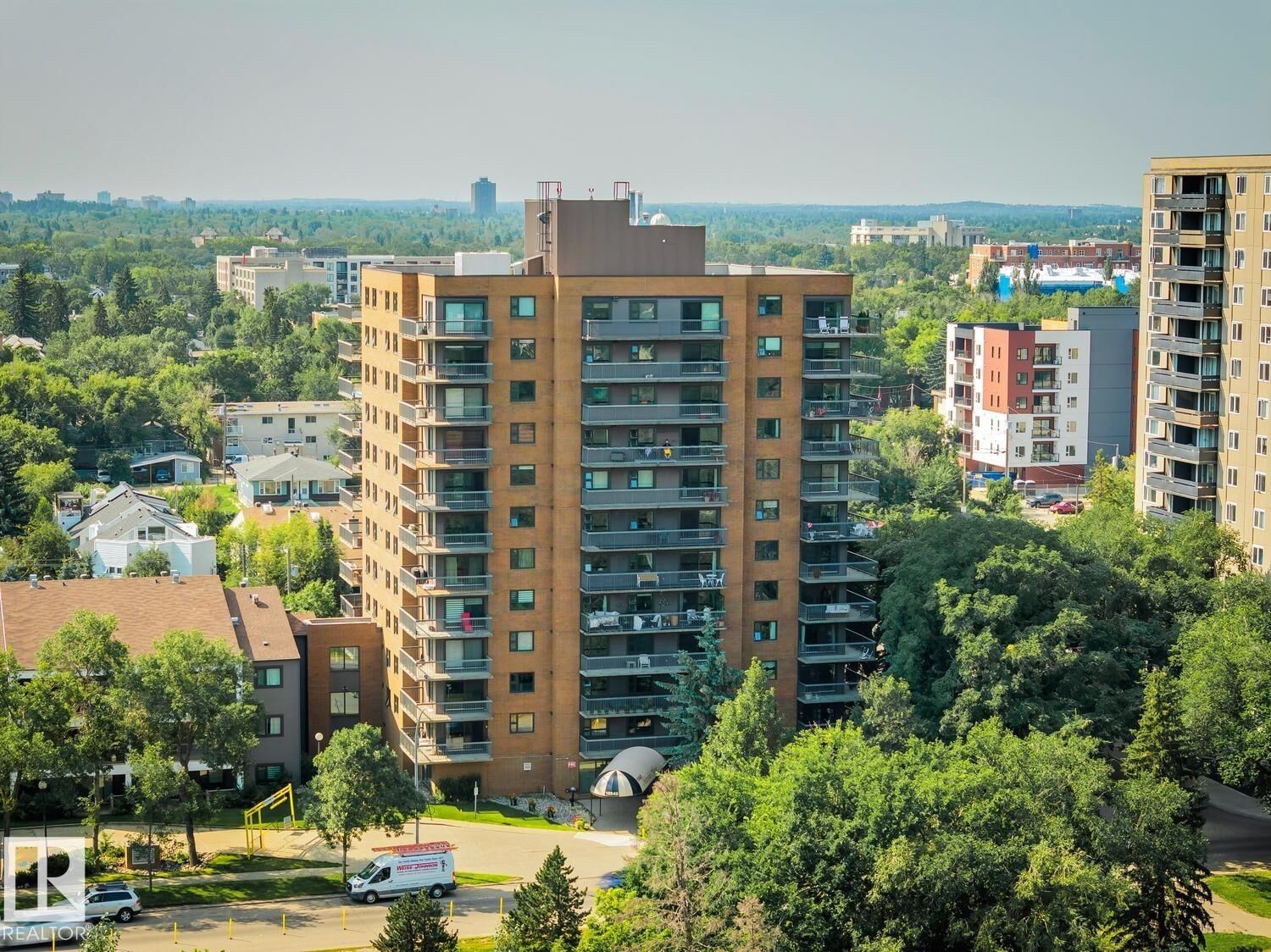 Property Photo: 10545 Saskatchewan Drive NW 401 AB T6E 6C6