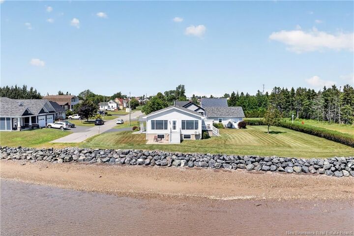 Property Photo: 11 Rue Du Pêcheur Sud NB E8T 1L3