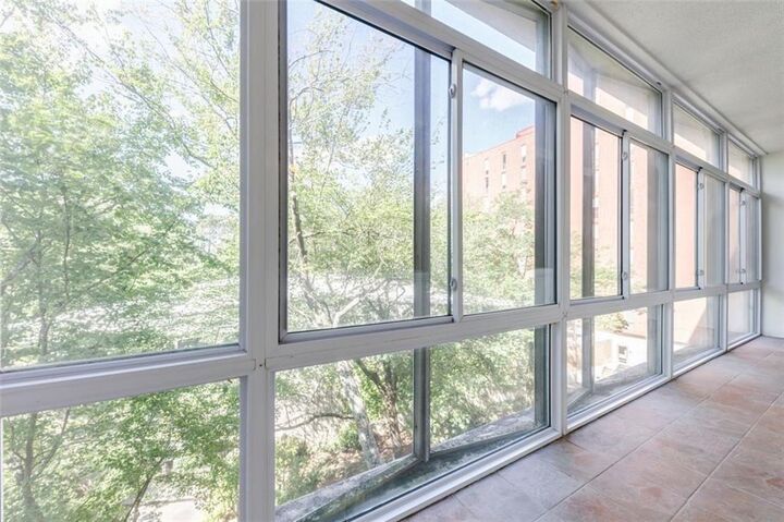 Property Photo: 3060 Pharr Court North NW 302 GA 30305