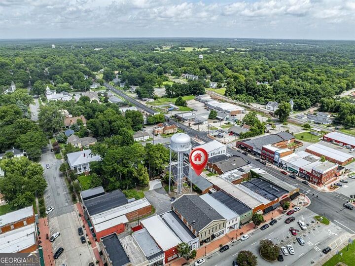 Property Photo: 105 West Harris Street GA 31024