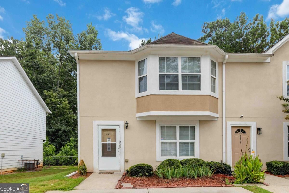 Property Photo:  3011 Fields Drive  GA 30038 