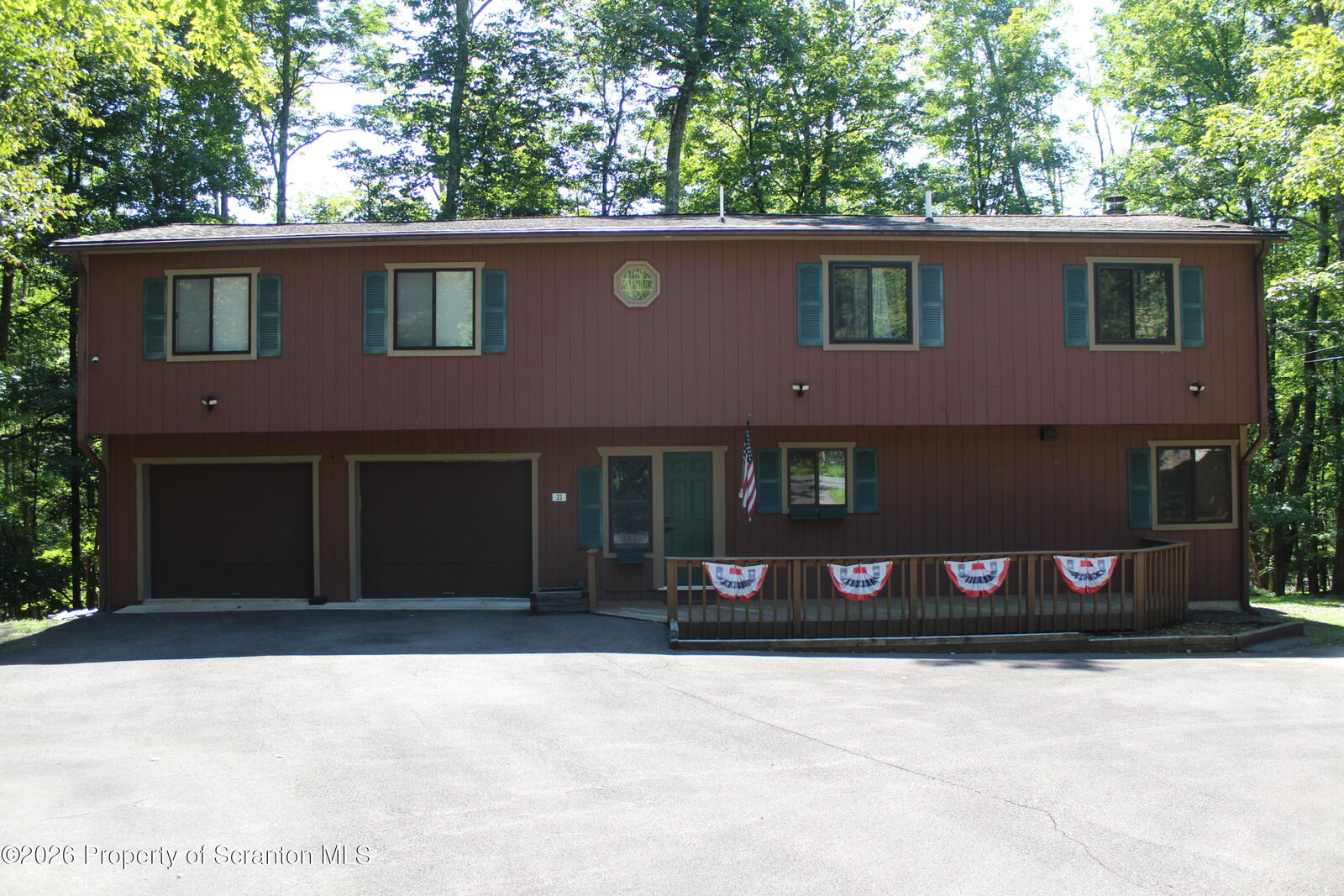 Property Photo:  23 Aquarius Lane  PA 18436 
