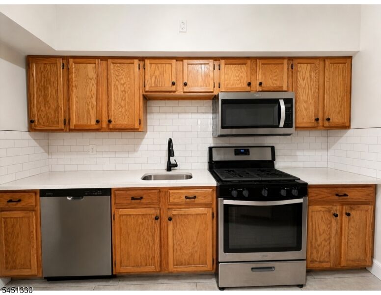 Property Photo:  675 Joralemon St A-2 A2  NJ 07109 