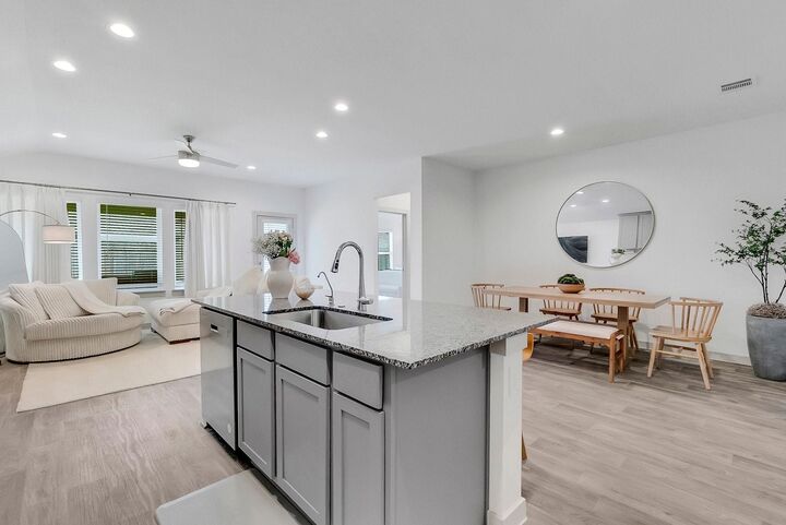 Property Photo: 10647 Cascade Creek Drive TX 77583