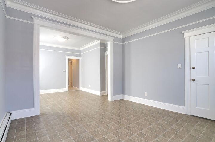Property Photo:  42 Greenville Ave 2  NJ 07305 