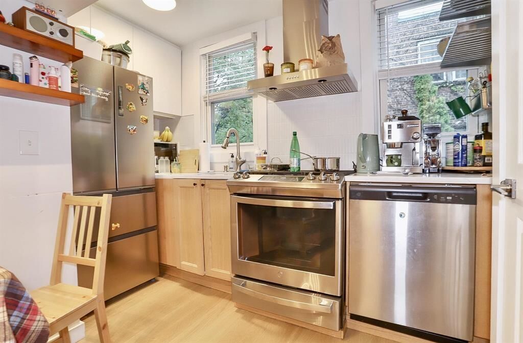 Property Photo:  432 2nd St 1  NJ 07302 