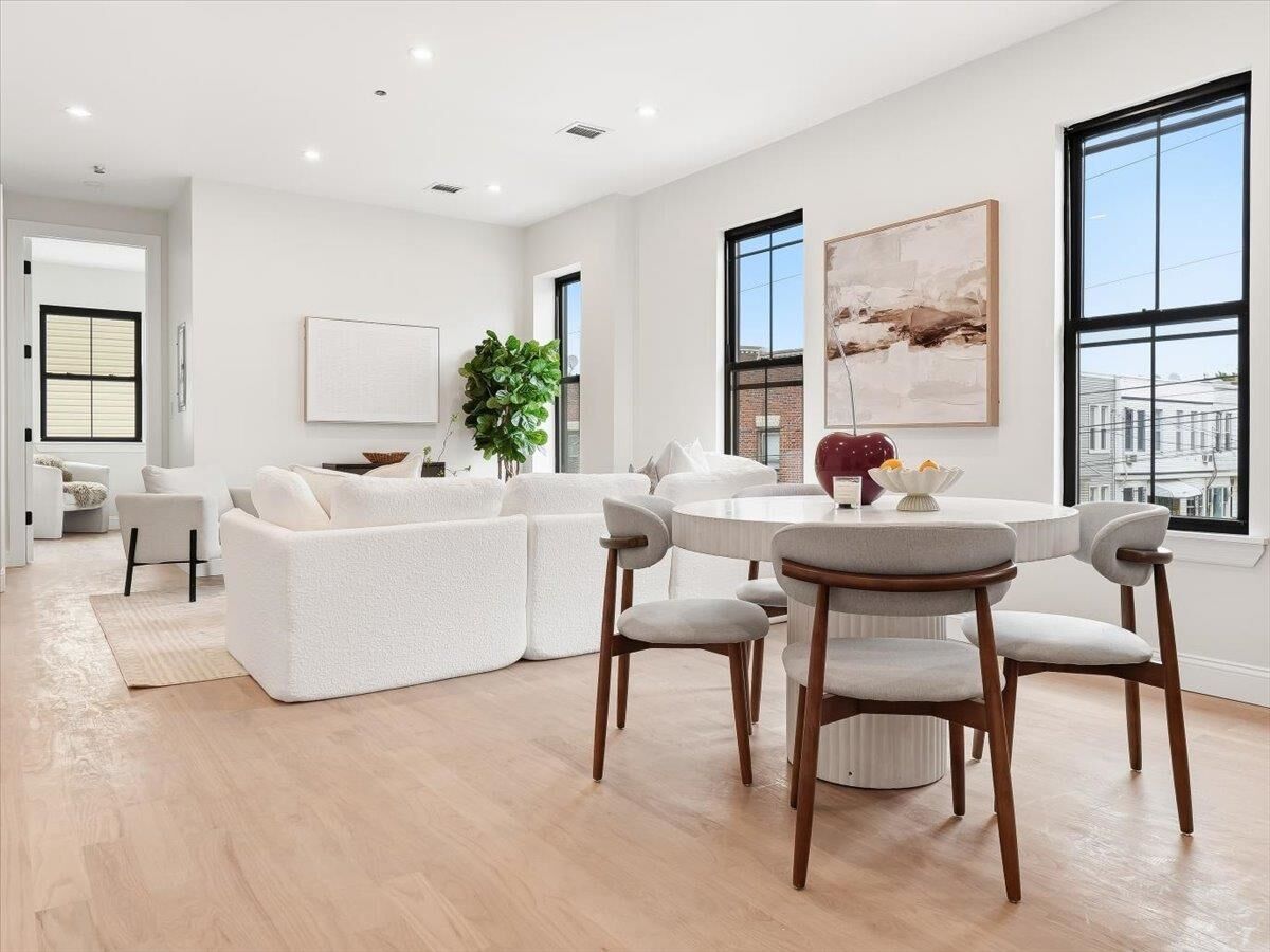 Property Photo:  29 Weldon St 2  NJ 07306 