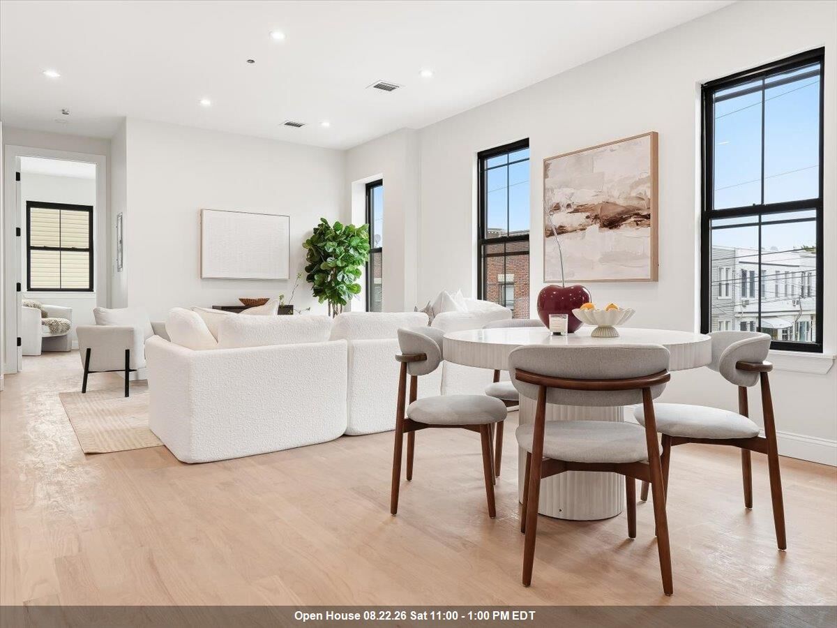 Property Photo:  29 Weldon St 2  NJ 07306 