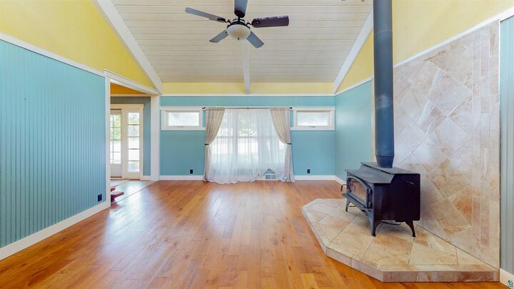Property Photo:  300 E 1st Ave  MN 55604 