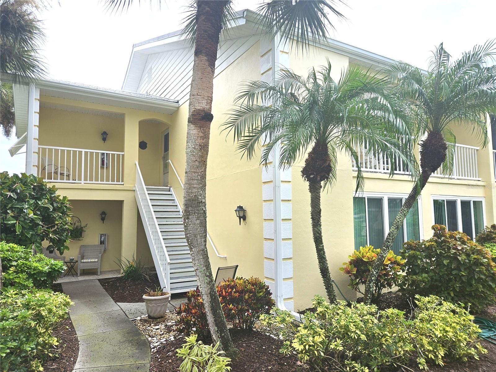 Property Photo: 418 Cerromar Court 257 FL 34293