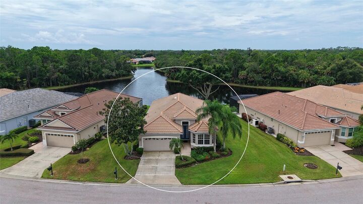 Property Photo: 8224 Nice Way FL 34238