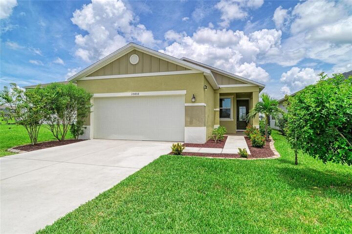Property Photo: 10455 Wet Marsh Cove FL 34219