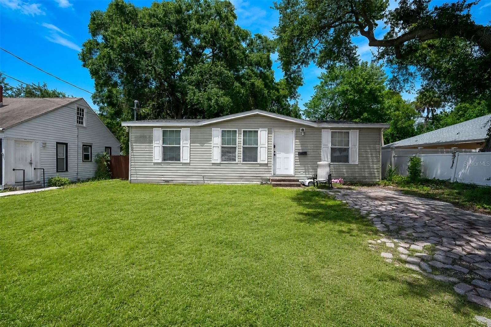Property Photo: 791 35th Avenue S FL 33705