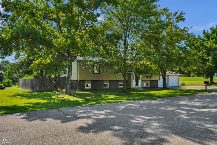 Property Photo:  2903 Hoosier Drive  IN 47265 