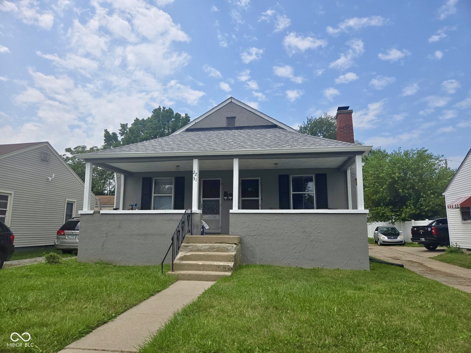 Property Photo:  2231 Lincoln Street  IN 46016 