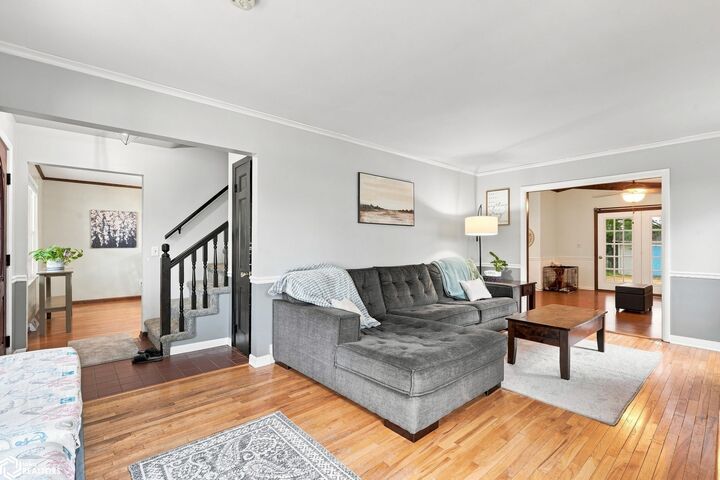 Property Photo: 1113 Lynnwood Drive IA 52601