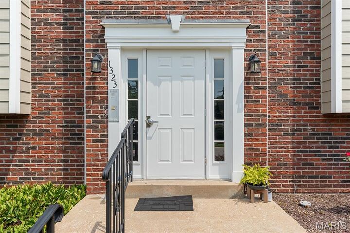 Property Photo:  1323 Holgate Holgate Drive B  MO 63021 