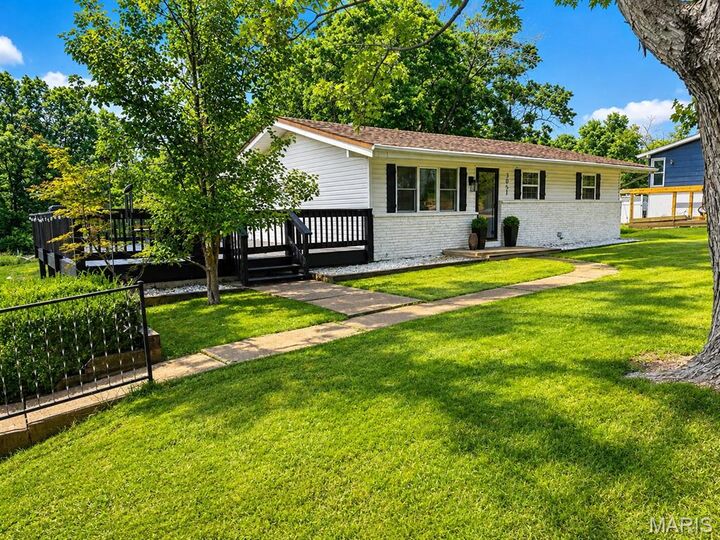 Property Photo:  3051 Nettie Drive  MO 63129 