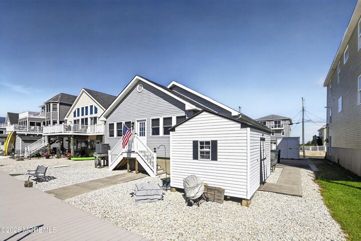Property Photo:  115 N Burgee Drive  NJ 08087 