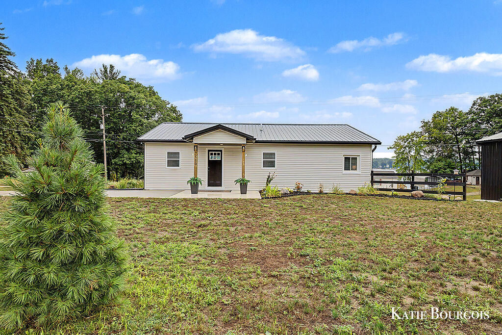 Property Photo:  7510 Taft Road  MI 49332 