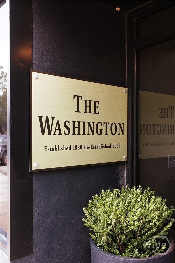 Property Photo: 244 E Washington 150 GA 30601