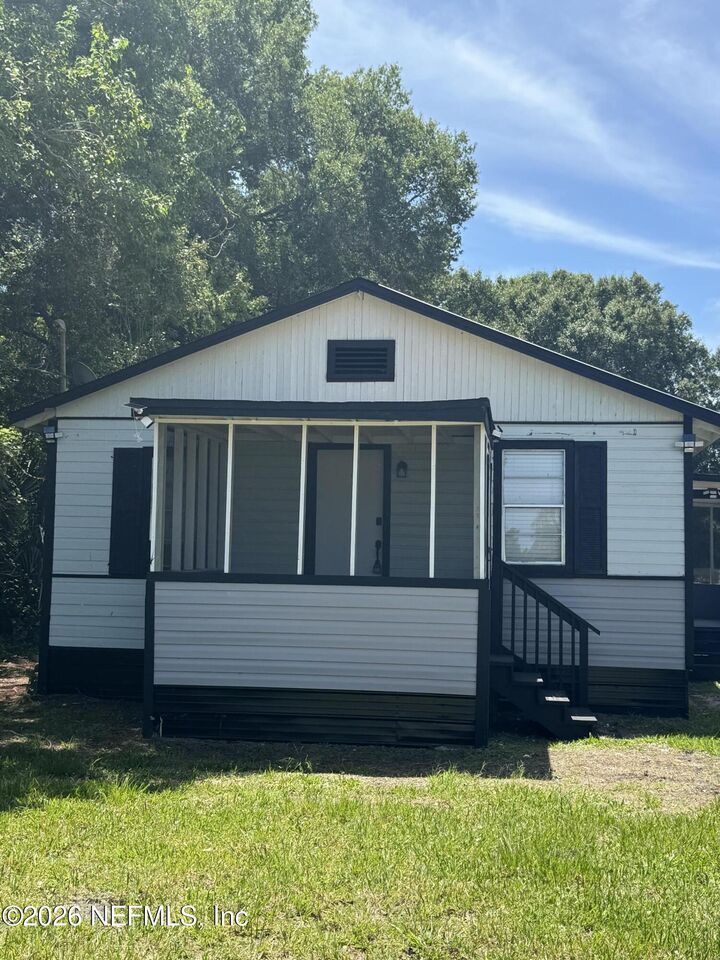 Property Photo: 867 E Aiken Street FL 32084