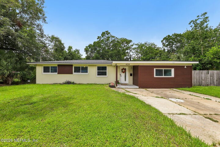 Property Photo:  4224 Barmer Drive  FL 32210 